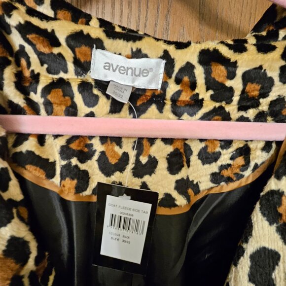 Avenue Women's Plus Size Side Tab Black & Leopard Fleece Jacket NWT Hood 30/32 - Picture 11 of 12